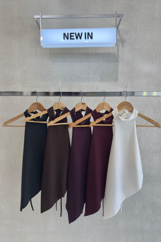 TOP CON CUELLO Y PICO - Art.24