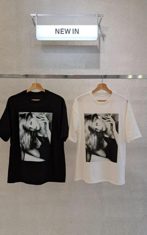 REMERA JERSEY BOXIE "KATE MOSS CIGARRILLO" – ART. 202